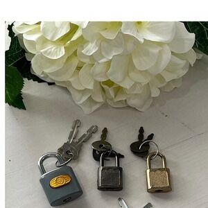 Lot of 3 Small Padlocks with Keys Vintage Collectible Security luggage‎ Locks